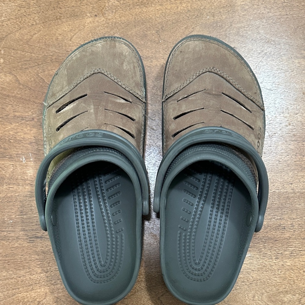 Men’s Croc Leather Slip-On Sandals - Brown Size 10